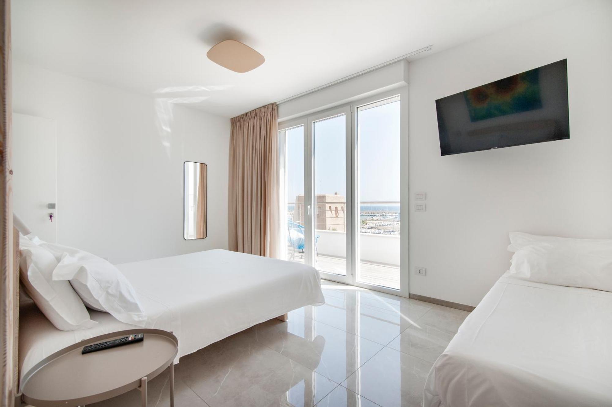 The View B&B, Terrace & More San Foca Bagian luar foto